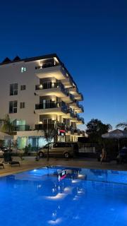 Summer Gate Hotel - 8