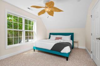 8 Bedroom | Hot Tub | Asheville | Biltmore Lake - Woodside Hills - 2