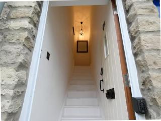 1840's Converted Railway Cottage - Swindon - 3