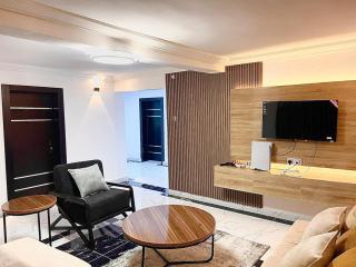 Cozy 3BR Condo Challenge, Ibadan - 3