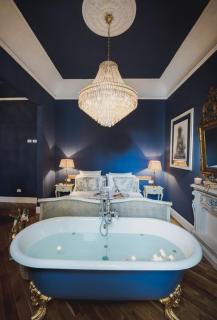 Romantic Suite - 0