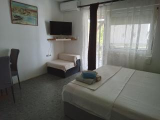 Apartments Ninske Vodice - 3