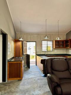 Reunion Vacations - Milk 'n Honey - Vosburg - 2