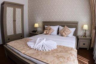 HOTEL CORA Bistrita - Bistriţa - 1