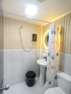 Luxury poolview condo with pool access! - Suba - 3
