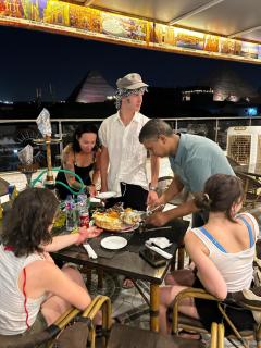 Paradise Pyramids View INN - 2