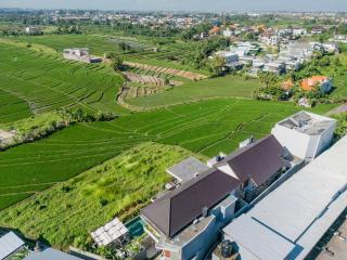 Bhumi Villas 2BR Ricefield View in Canggu - 9