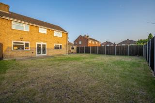 Luton Luxury Stay - Luton - 4