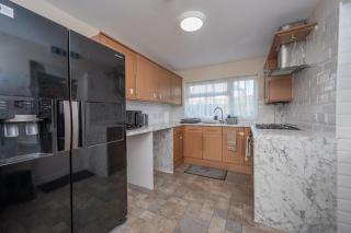 Luton Luxury Stay - Luton - 3