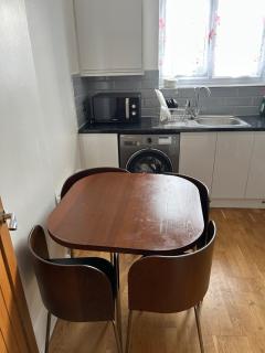 Flat - Moffat - 3