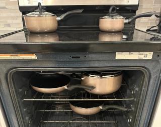 5 Star Cozy modern house all amenities Sleep 6 - 9