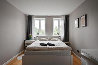 Central & Modern 2bdrm Apartment - 2