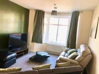 4 Bedroom House Near Hospital And Motorway - Southampton - 8
