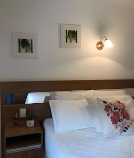 Espaçoso Flat com Varanda no Cavalinho Branco - 7