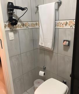 Espaçoso Flat com Varanda no Cavalinho Branco - 3