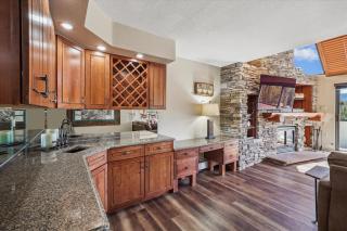 Beaver Run Black Diamond Penthouse Apartment - 4