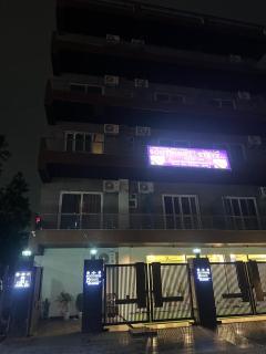 Soothing Stayz - Near Medanta The Medicity - 3