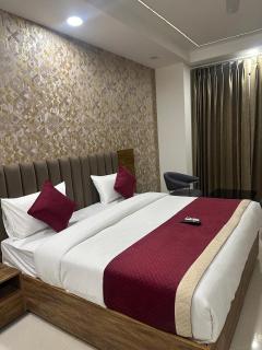 Soothing Stayz - Near Medanta The Medicity - 9