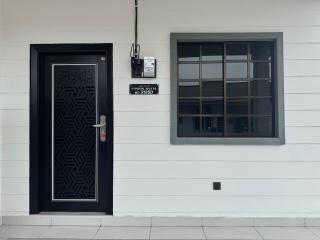 Pondok Selesa Homestay - 1