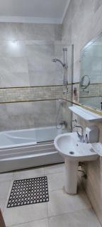 Enter Pyramids Inn - 6