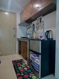 16th Floor Tower A Pool View Studio Unit with Unlimited Internet Access and Modern Amenities - Manila - 8