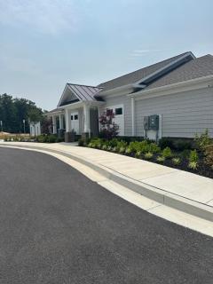 Comfy Suite, Steps to Food & Fun and Pool - Rosedale - 9