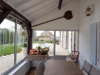 Grand Gîte Familial à la Campagne avec Jardin et Véranda, Près de Vichy et Moulins - FR-1-489-256 - Cindré - 6
