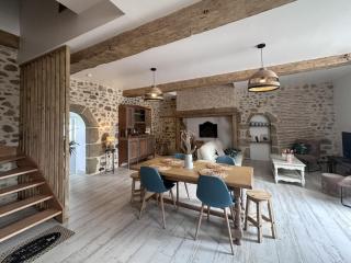 Gîte rustique rénové avec jeux pour enfants, climatisation et jardin privatif à Rocles - FR-1-489-546 - - 6