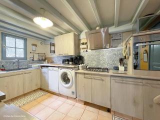 La Bergerie: Maison ancienne avec jardin anglais, 2 chambres - FR-1-497-35 - 1