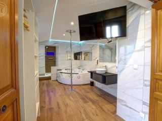 Appartement Moderne avec Balcon, Parking Privé et Espace Bien-Être à Saint-Chamond - FR-1-496-269 - Saint-Chamond - 7