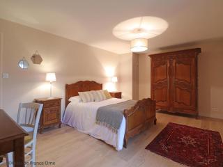 Retraite paisible en maison traditionnelle, 4 chambres, jardin arboré, cheminée et nature luxuriante. - FR-1-497-154 - - 1