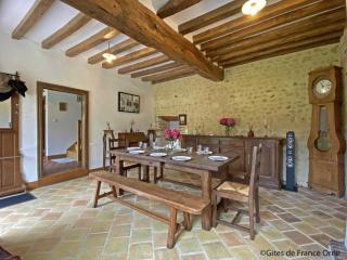 Charmante longère avec grand jardin, cheminée, Wi-Fi et animaux, tout inclus près du Perche - FR-1-497-216 - 6