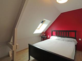 Maison rénovée avec jardin clos, 3 chambres, recharge EV gratuite, proche Suisse Normande - FR-1-497-178 - 8