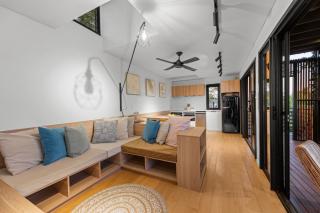 New Farm Apartment with Private Balcony & BBQ - 0