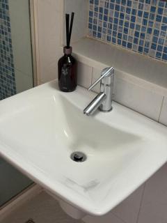 2-3230 #Recently renovated #Boutique stay #Gangnam Stn, 5-min #Yeoksam Stn, 3-min #OTT #Cozy and stylish accommodation - Seoul - 1
