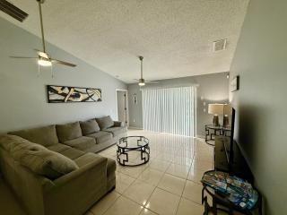 Grand Superior Pines 3BR Pool Home near Disney Parks - Davenport - 4