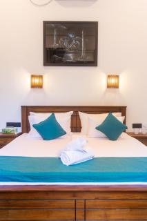 Mich's Surf Villa & Hostel - 1