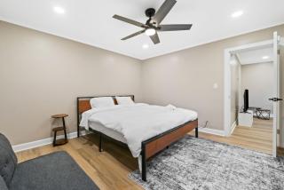 17G-2BR-2B King-Queen Bed,Parking, Walk2Mart Downtown - 4