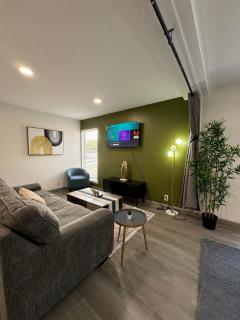 DT Dallas l Lovable Stay 1BD l 5 Min from Love Field - Dallas - 5