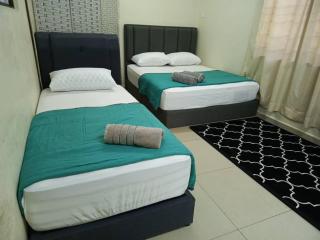 HOMESTAY ALORSETAR TOWNCENTRE by ASTARILA GUESTHOUSE-AmanCentral -iSLAM SAHAJA - 2storey Banglo, Private Pool, BBQ area & sports - max 30pax - Alor Setar - 7