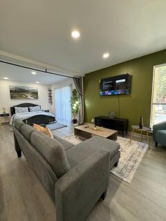 DT Dallas l Quiet Abode 1 BD l 5 Min from Love Field - Dallas - 0