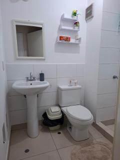 Ideal para familias y viajeros, amplio y céntrico - Lima - 8