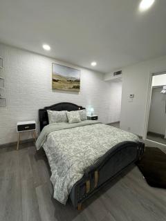 DT Dallas l GOLDEN 1BD ABODE l 5 Min from Love Field - Dallas - 1