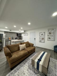 DT Dallas l GOLDEN 1BD ABODE l 5 Min from Love Field - Dallas - 9