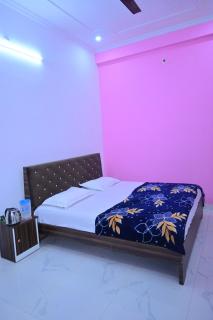 Hanumat Kripa Home Stay - Ayodhya - 1