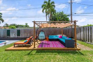 Colorful Heated Pool Home for 10 with Hot Tub, Pizza Oven & More - Fort Lauderdale - 7