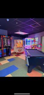 Hares Haven pet friendly sleeps 6 - Hull - 7