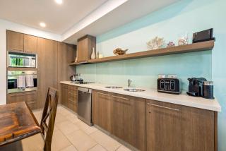 Belle Escapes 228-229 Luxury Beachfront Resort Pam Cove - Palm Cove - 3