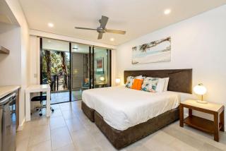 Belle Escapes 228-229 Luxury Beachfront Resort Pam Cove - Palm Cove - 2