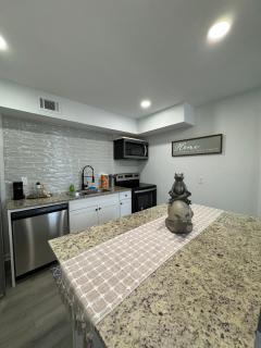 DT Dallas l 2BD2BA Abode l 5 Min from Love Field - Dallas - 1